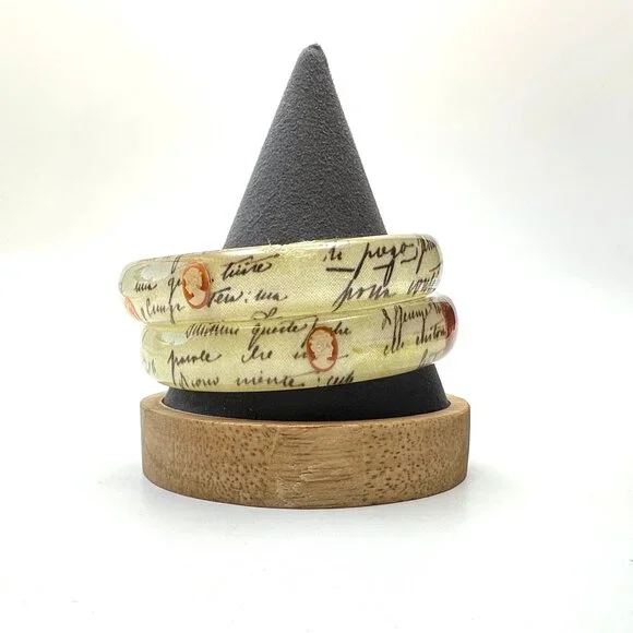 Amedeo NYC "Lettera D'Amore" Lucite Clear Cameo Bangle Pair — Size 8 —  EUC - Picture 4 of 6